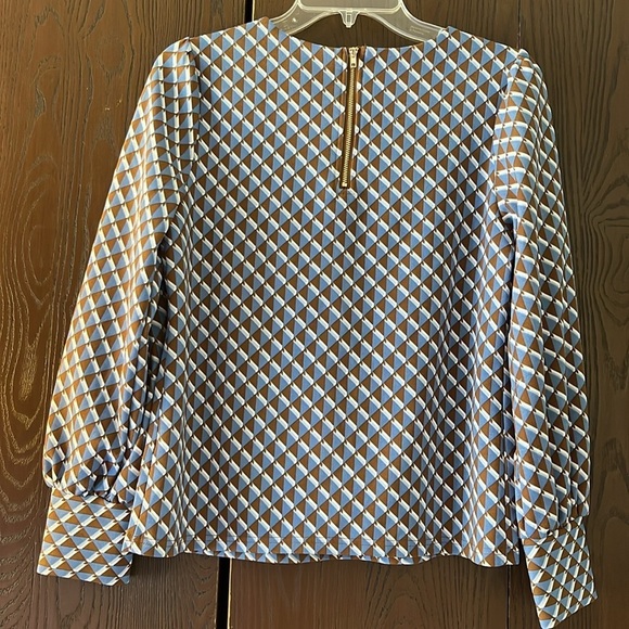 Melloday long sleeved blue and dark brown triangular pattern. Size Medium - Picture 5 of 6